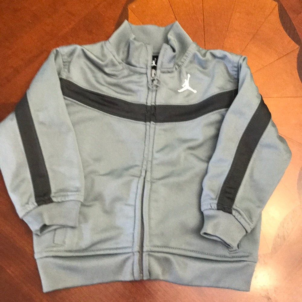 ⭐️HP⭐️Jordan baby sweater